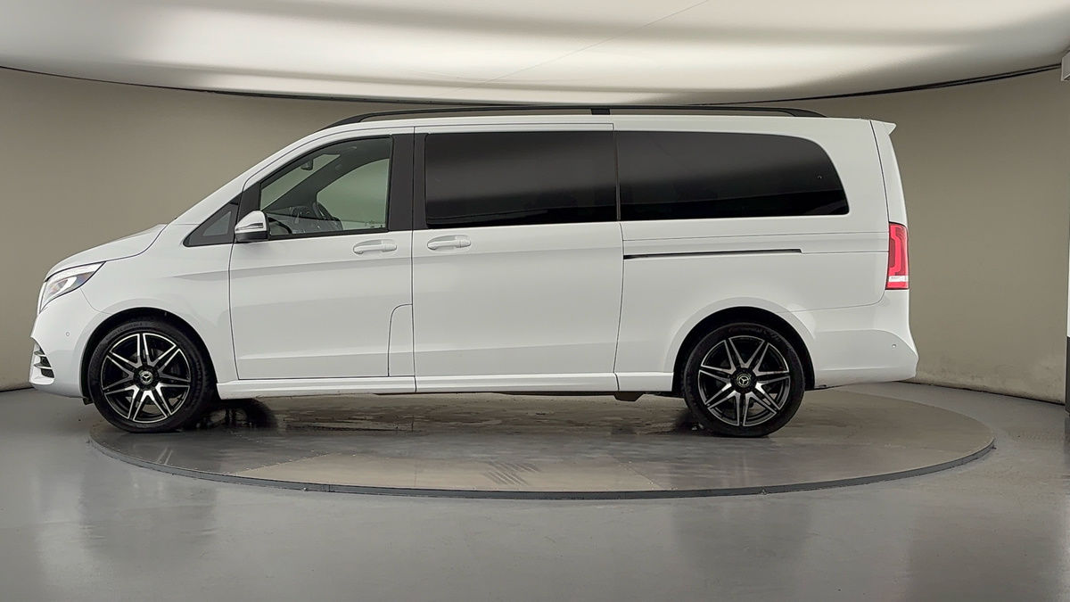 Used Mercedes-Benz V-Class 2022 for sale - 75937807: Photo 15