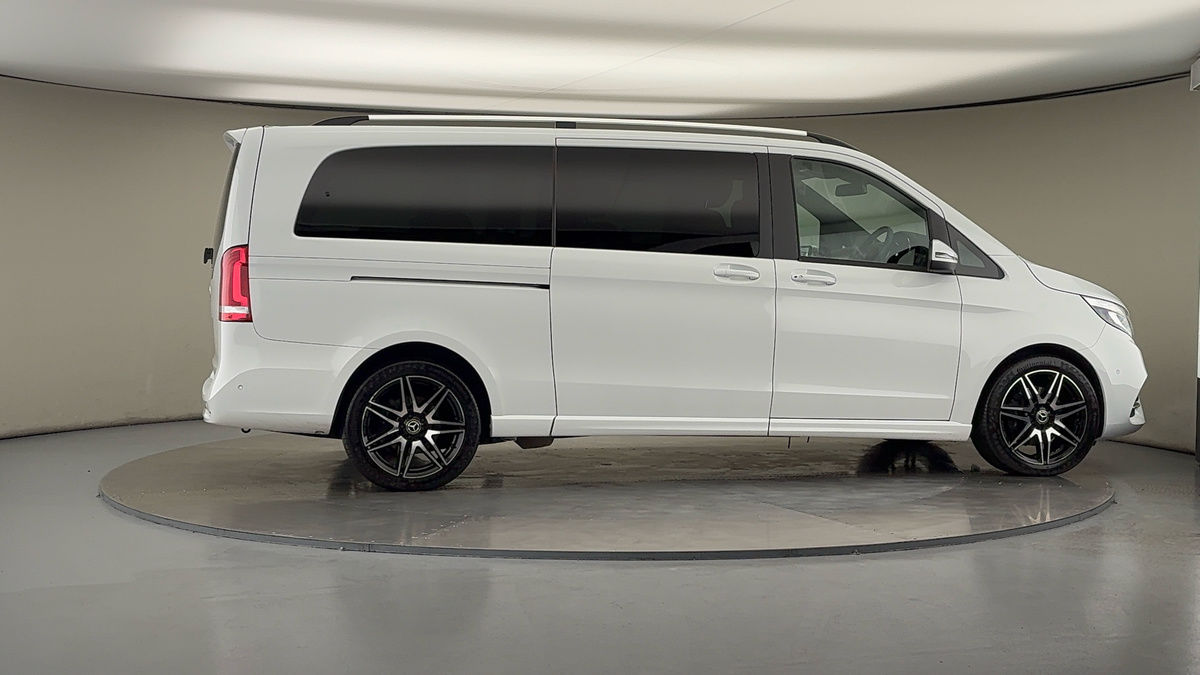 Used Mercedes-Benz V-Class 2022 for sale - 75937807: Photo 40