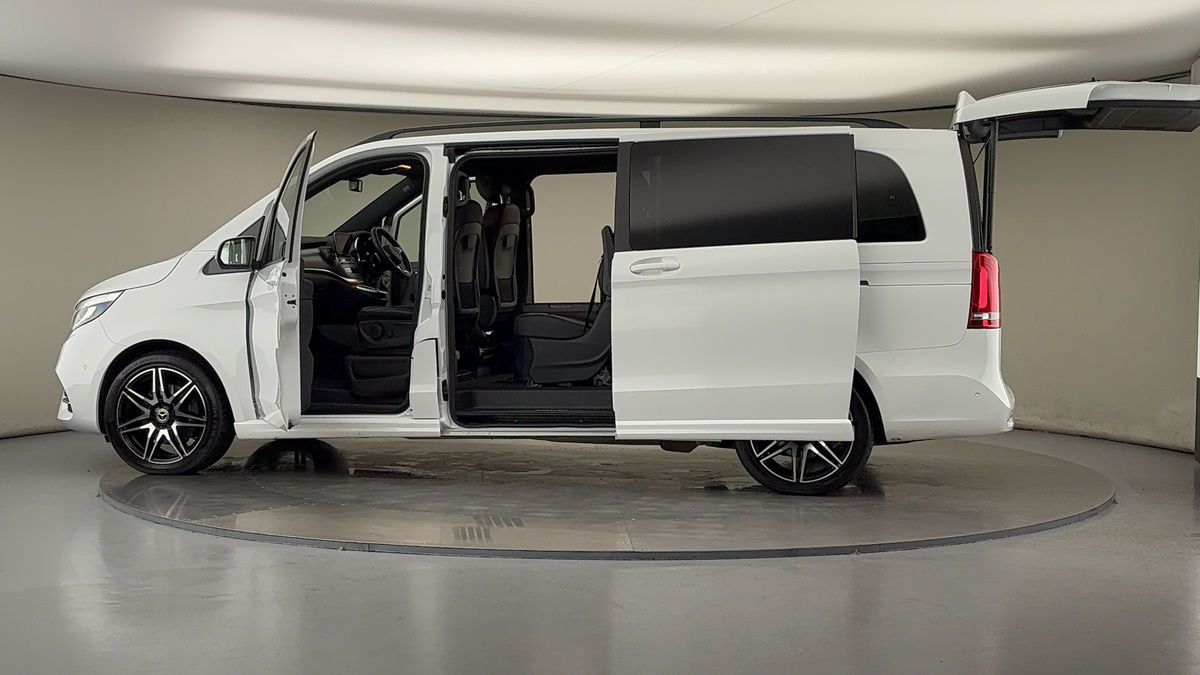 Used Mercedes-Benz V-Class 2022 for sale - 75937807: Photo 49