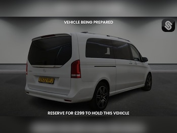 Used Mercedes-Benz V-Class 2022 for sale - 75937807: Photo