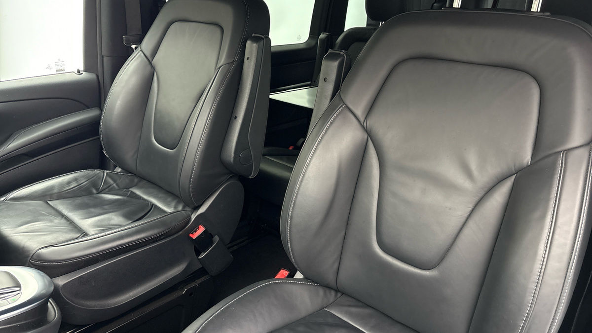 Used Mercedes-Benz V-Class 2022 for sale - 75937807: Photo 7