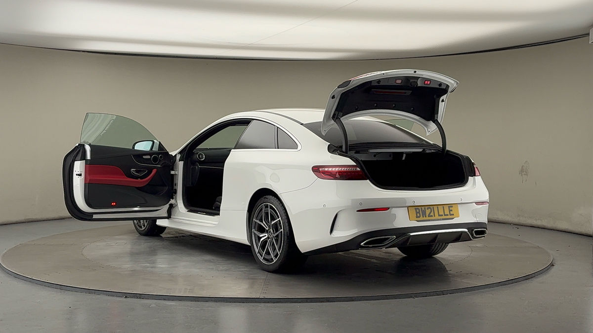 Used Mercedes-Benz E Class 2021 for sale - 76536398: Photo 23