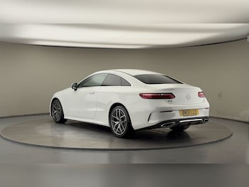 Used Mercedes-Benz E Class 2021 for sale - 76536398: Photo