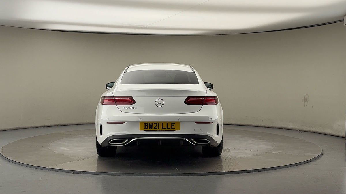 Used Mercedes-Benz E Class 2021 for sale - 76536398: Photo 4