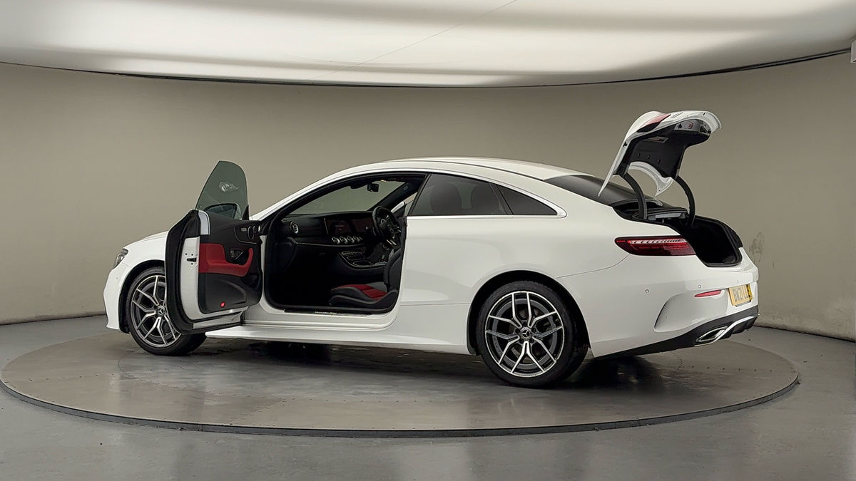 Used Mercedes-Benz E Class 2021 for sale - 76536398: Photo 45