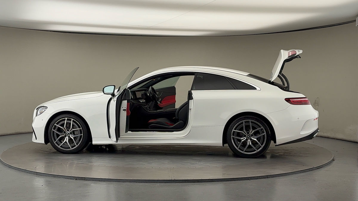 Used Mercedes-Benz E Class 2021 for sale - 76536398: Photo 46