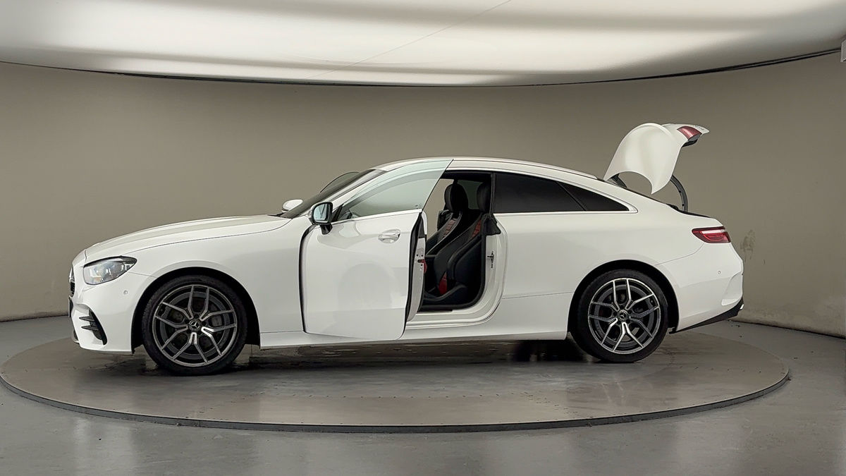 Used Mercedes-Benz E Class 2021 for sale - 76536398: Photo 47