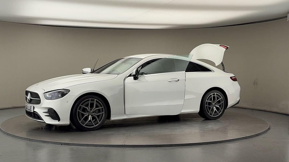 Used Mercedes-Benz E Class 2021 for sale - 76536398: Photo 48