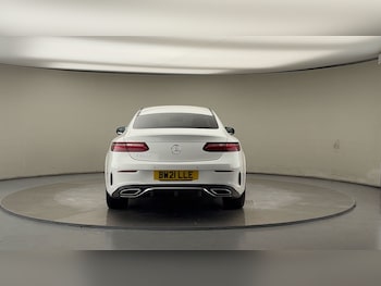 Used Mercedes-Benz E Class 2021 for sale - 76536398: Photo