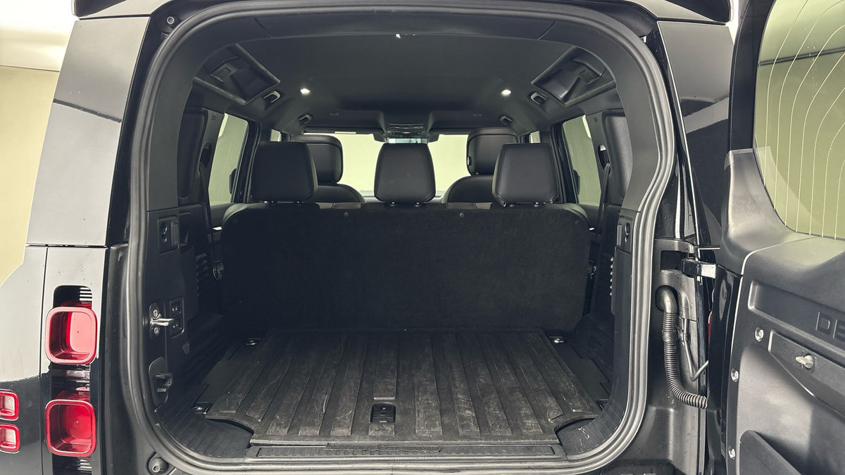 Used Land Rover Defender 2025 for sale - 77201057: Photo 11
