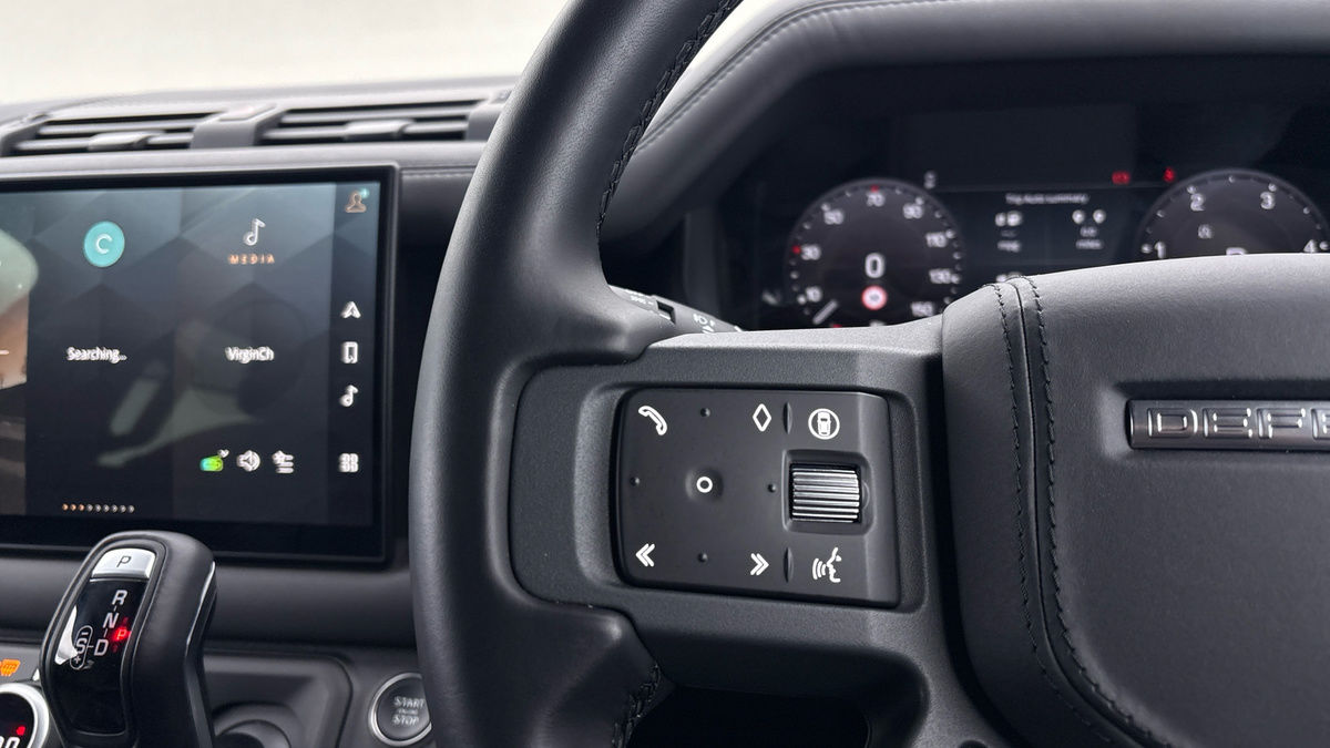 Used Land Rover Defender 2025 for sale - 77201057: Photo 13