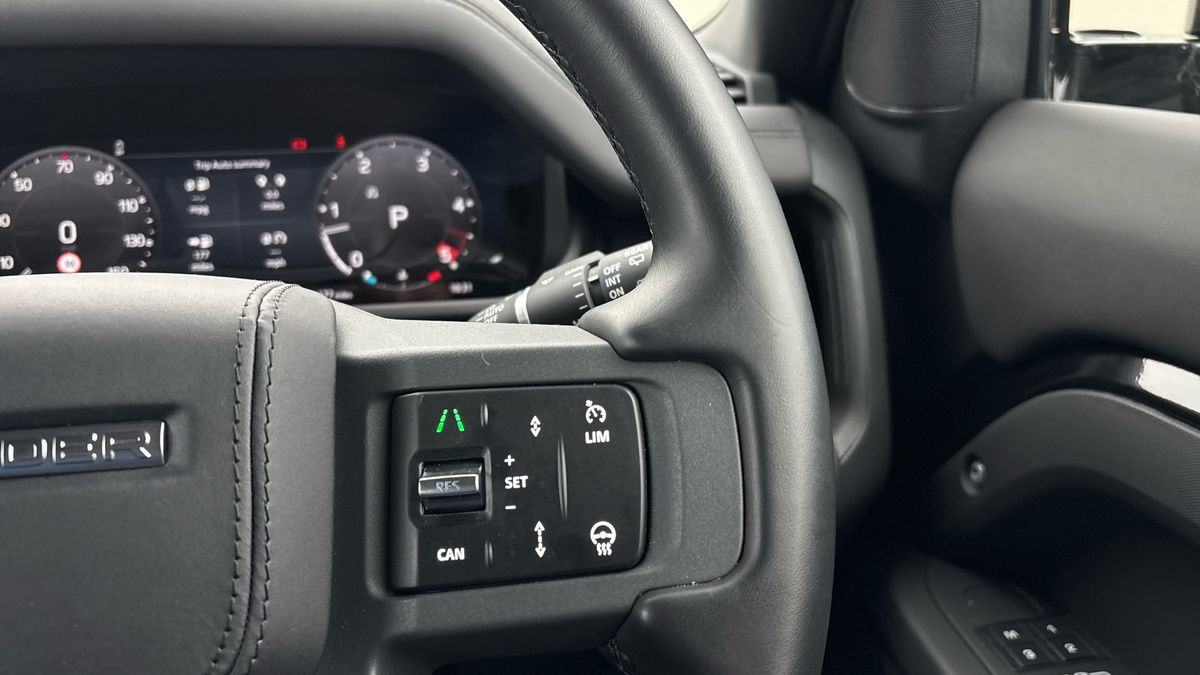 Used Land Rover Defender 2025 for sale - 77201057: Photo 14