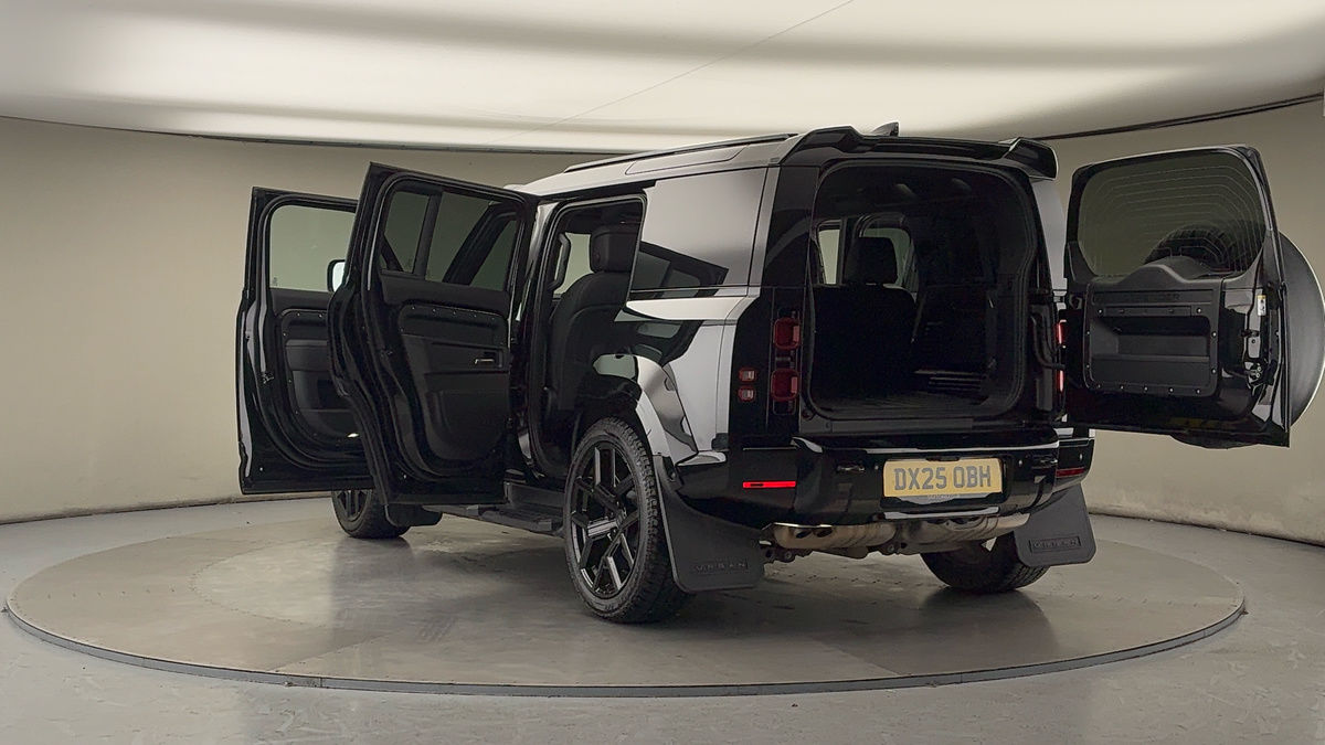 Used Land Rover Defender 2025 for sale - 77201057: Photo 23