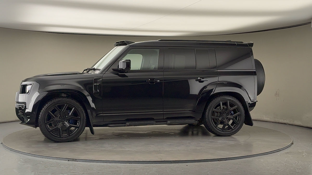 Used Land Rover Defender 2025 for sale - 77201057: Photo 32