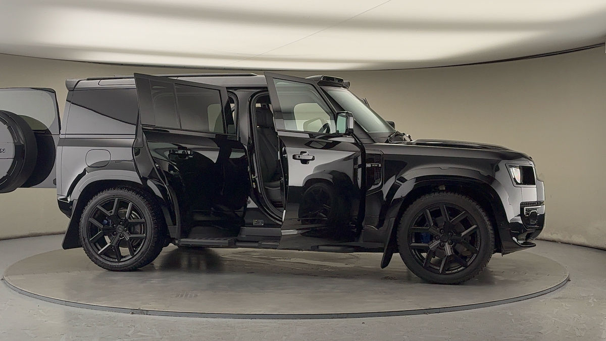 Used Land Rover Defender 2025 for sale - 77201057: Photo 59