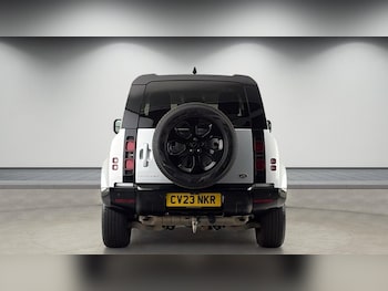 Used Land Rover Defender 2023 for sale - 78620293: Photo