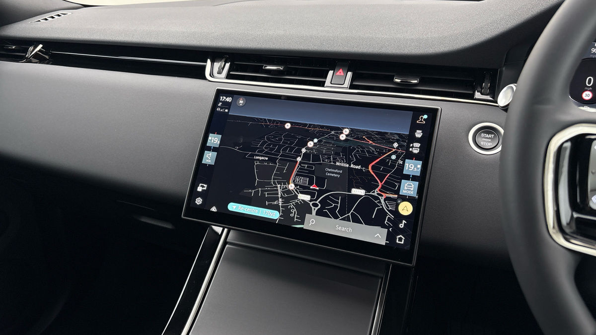 Used Land Rover Range Rover Evoque 2025 for sale - 75987112: Photo 17