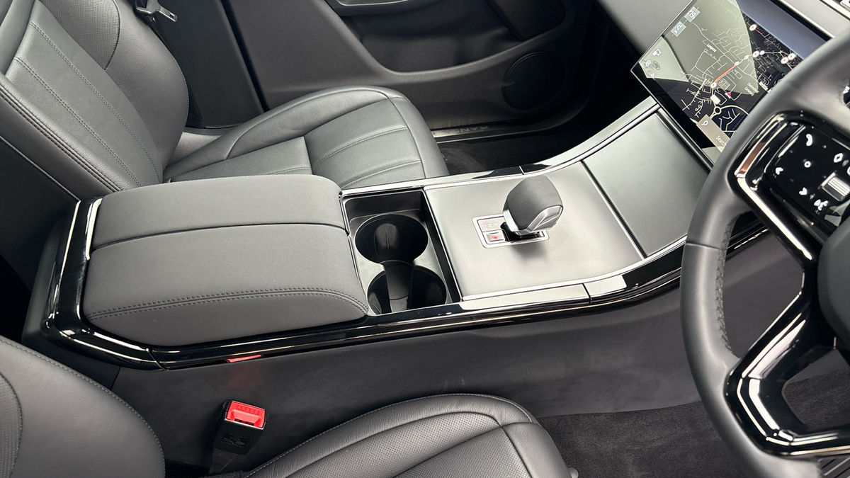 Used Land Rover Range Rover Evoque 2025 for sale - 75987112: Photo 18