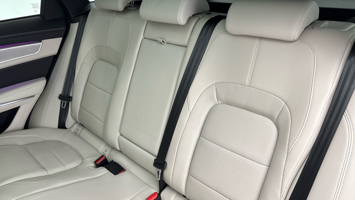 Used Jaguar F-Pace 2023 for sale - 77395062: Photo 8