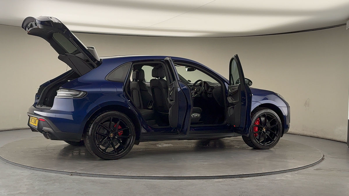 Used Porsche Macan 2024 for sale - 77548008: Photo 60