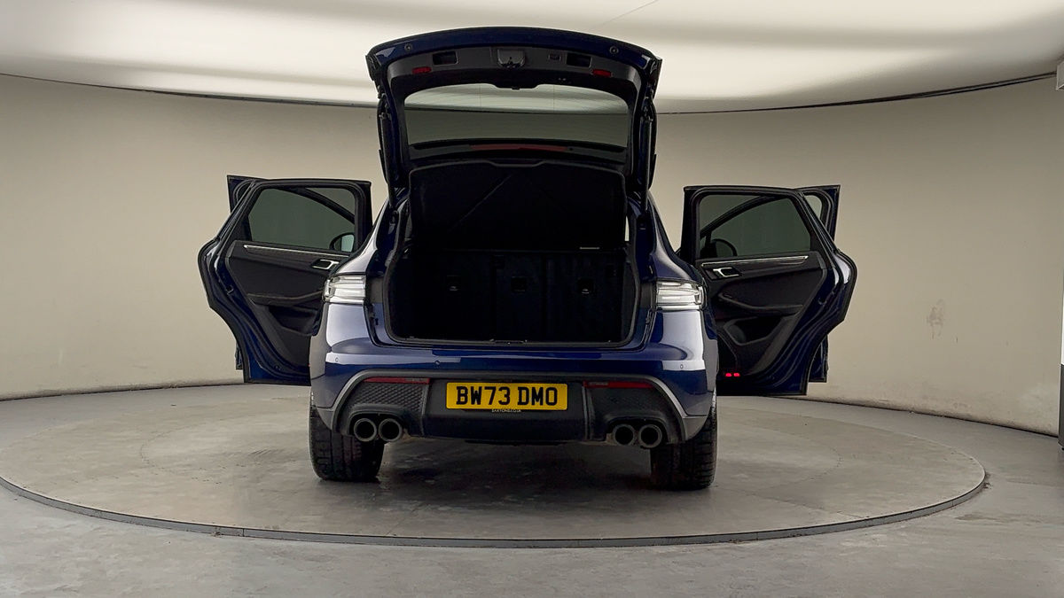 Used Porsche Macan 2024 for sale - 77548008: Photo 63