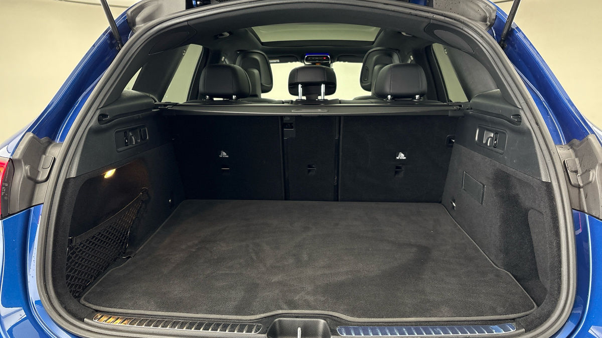 Used Mercedes-Benz GLC 2024 for sale - 76455041: Photo 11