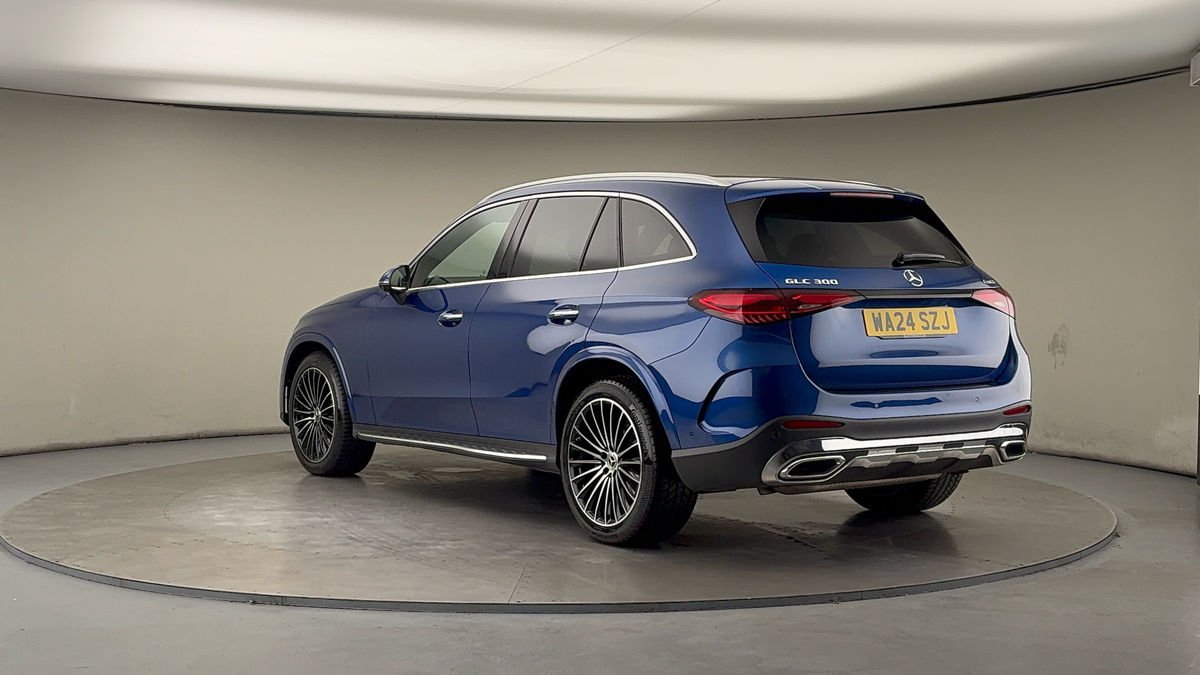 Used Mercedes-Benz GLC 2024 for sale - 76455041: Photo 2