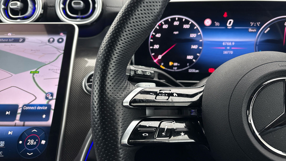 Used Mercedes-Benz GLC 2024 for sale - 77277075: Photo 13