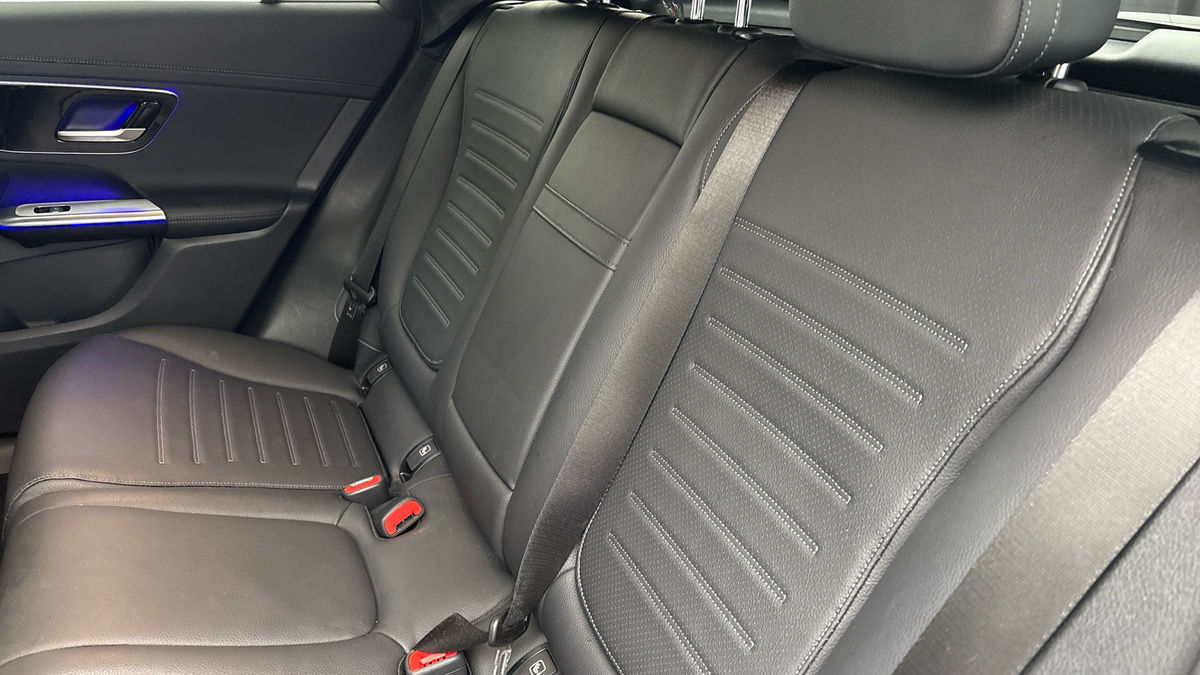 Used Mercedes-Benz GLC 2024 for sale - 77277075: Photo 8