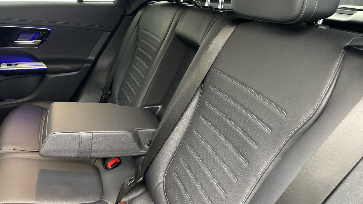 Used Mercedes-Benz GLC 2024 for sale - 77277075: Photo 9