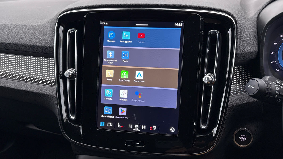 Used Volvo XC40 2025 for sale - 77154153: Photo 17