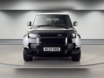 Used Land Rover Defender 2023 for sale - 78444092: Photo