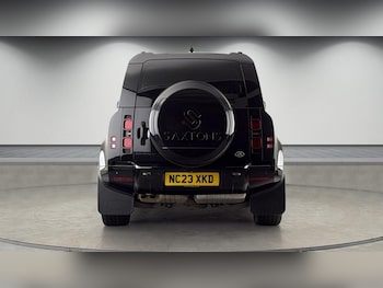 Used Land Rover Defender 2023 for sale - 78444092: Photo