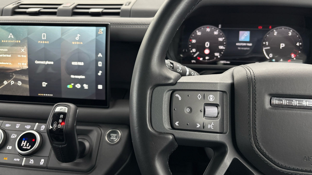 Used Land Rover Defender 90 2024 for sale - 76323903: Photo 13