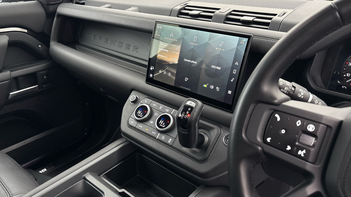 Used Land Rover Defender 90 2024 for sale - 76323903: Photo 19