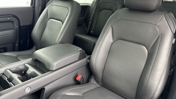 Used Land Rover Defender 90 2024 for sale - 76323903: Photo 20