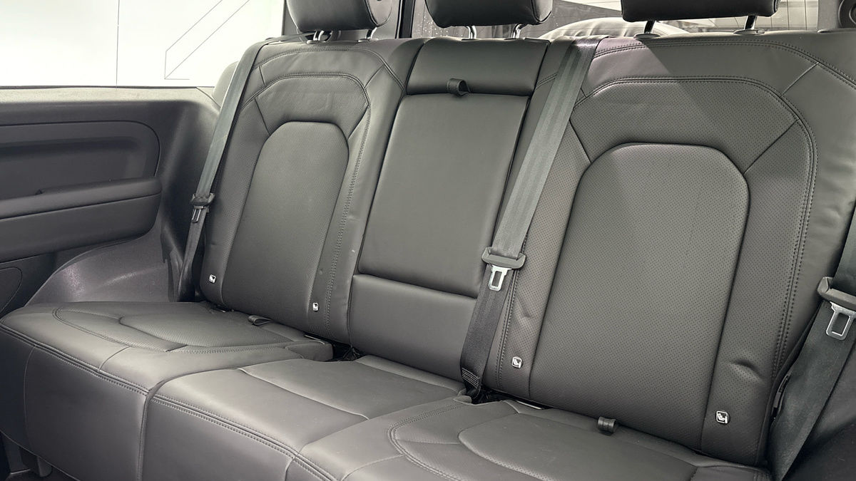 Used Land Rover Defender 90 2024 for sale - 76323903: Photo 22