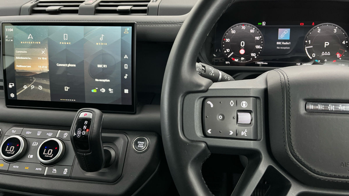 Used Land Rover Defender 90 2024 for sale - 76323903: Photo 31