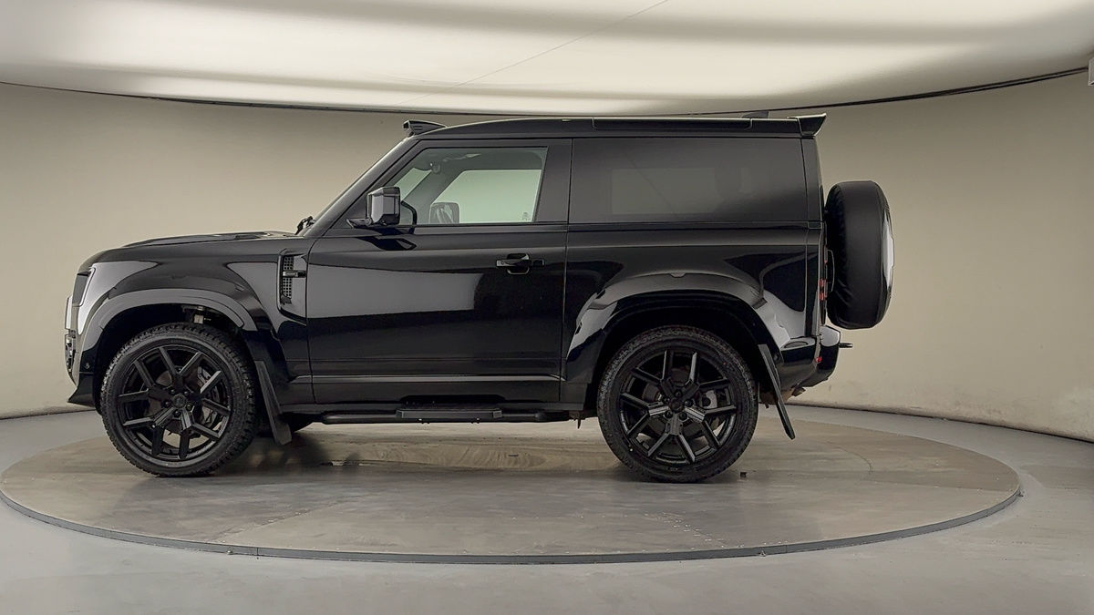 Used Land Rover Defender 90 2024 for sale - 76323903: Photo 33