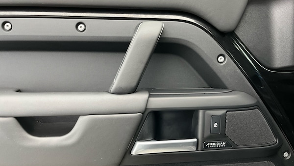Used Land Rover Defender 90 2024 for sale - 76323903: Photo 43
