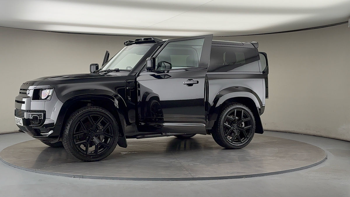 Used Land Rover Defender 90 2024 for sale - 76323903: Photo 54