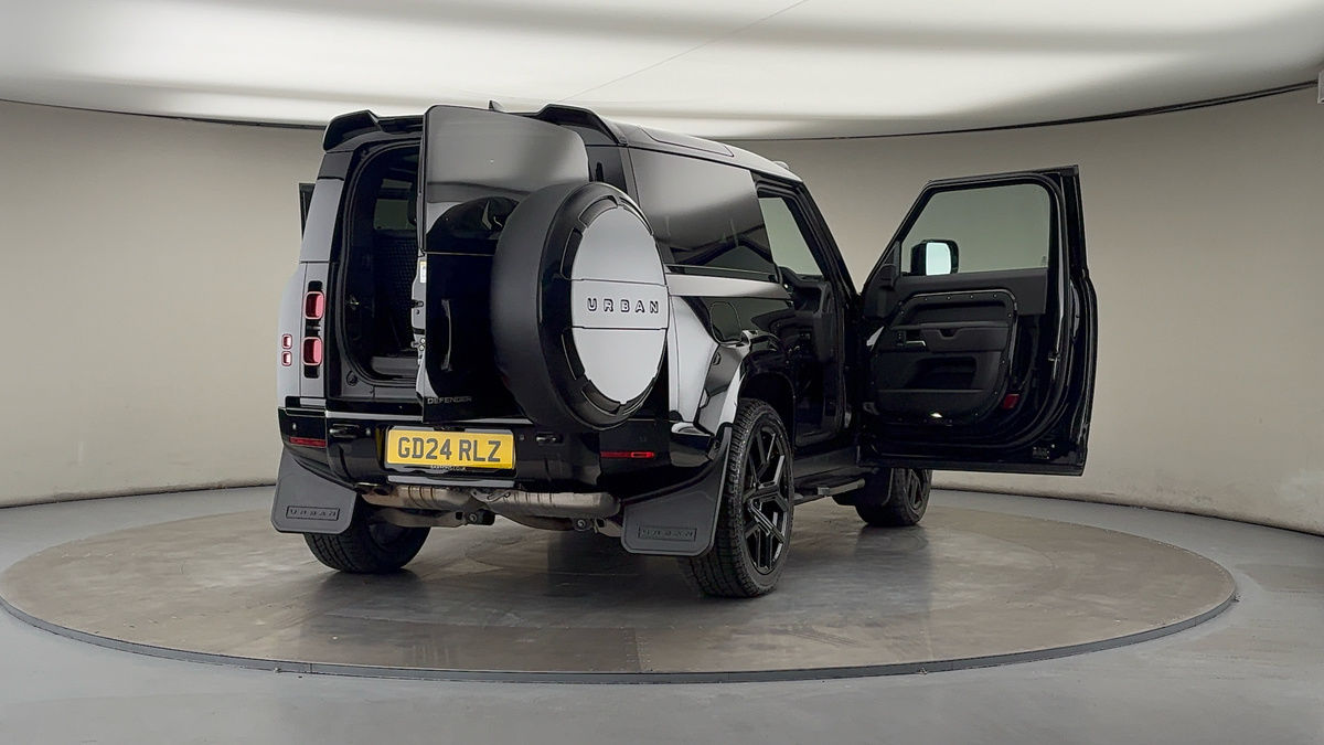Used Land Rover Defender 90 2024 for sale - 76323903: Photo 65