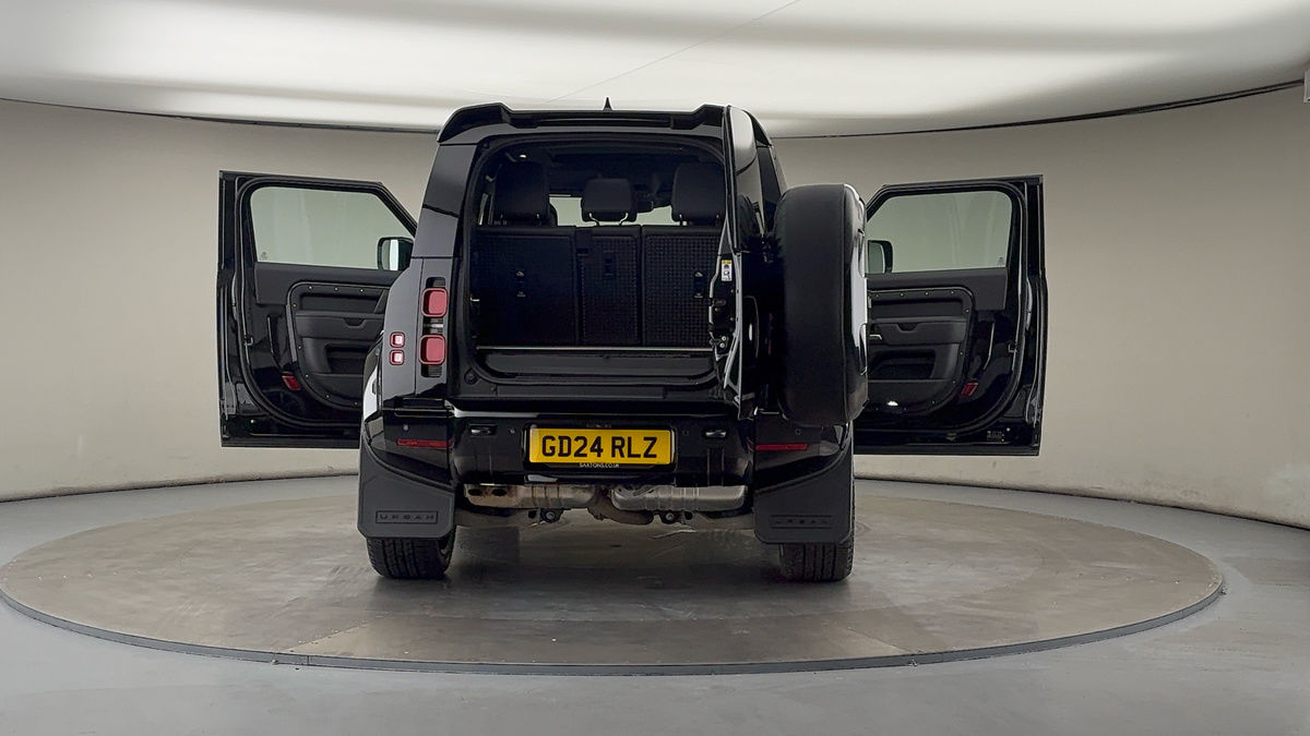 Used Land Rover Defender 90 2024 for sale - 76323903: Photo 66