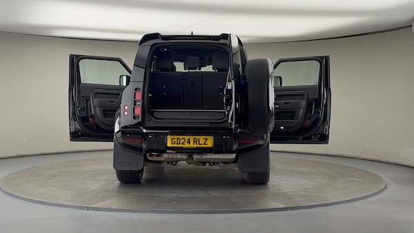 Used Land Rover Defender 90 2024 for sale - 76323903: Photo 66