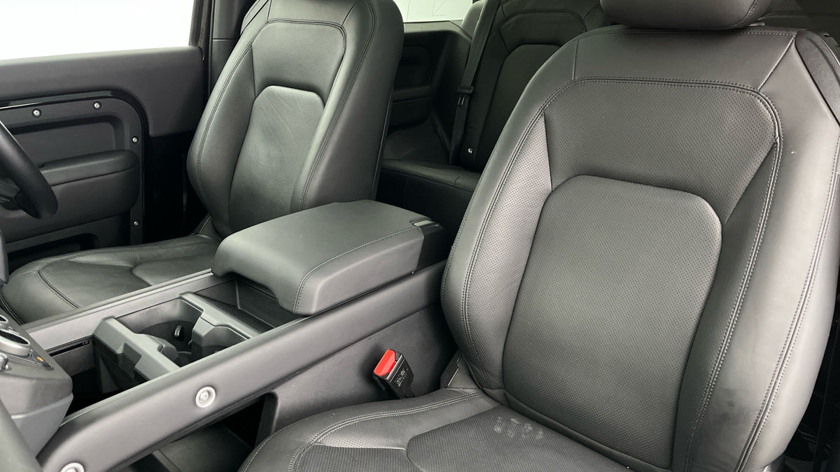 Used Land Rover Defender 90 2024 for sale - 76323903: Photo 7