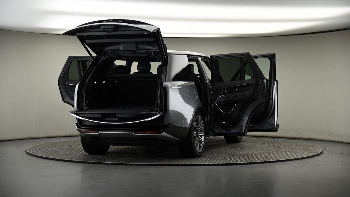 Used Land Rover Range Rover 2023 for sale - 74107163: Photo 74