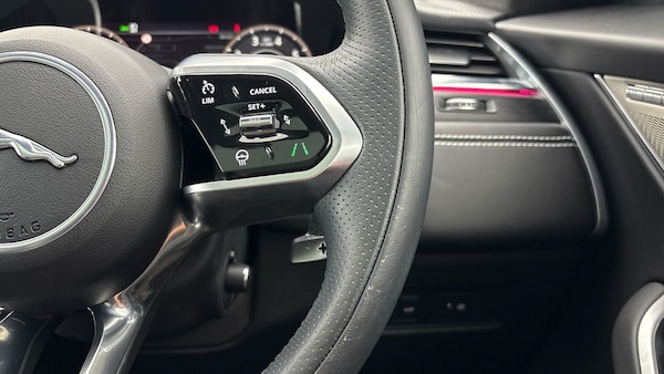 Used Jaguar F-Pace 2022 for sale - 76211093: Photo 14