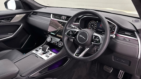Used Jaguar F-Pace 2022 for sale - 76211093: Photo 5