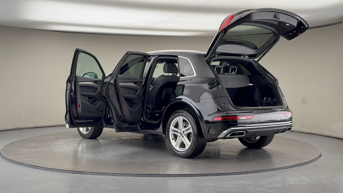 Used Audi Q5 2021 for sale - 76836781: Photo 44