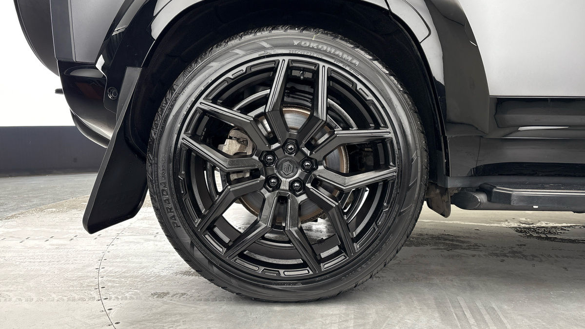 Used Land Rover Defender 2024 for sale - 77953689: Photo 10